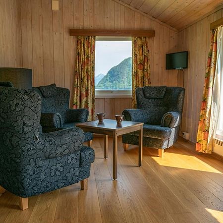 Dragsvik Fjordhotel (Adults Only) บาเลสตรันด์ ภายนอก รูปภาพ