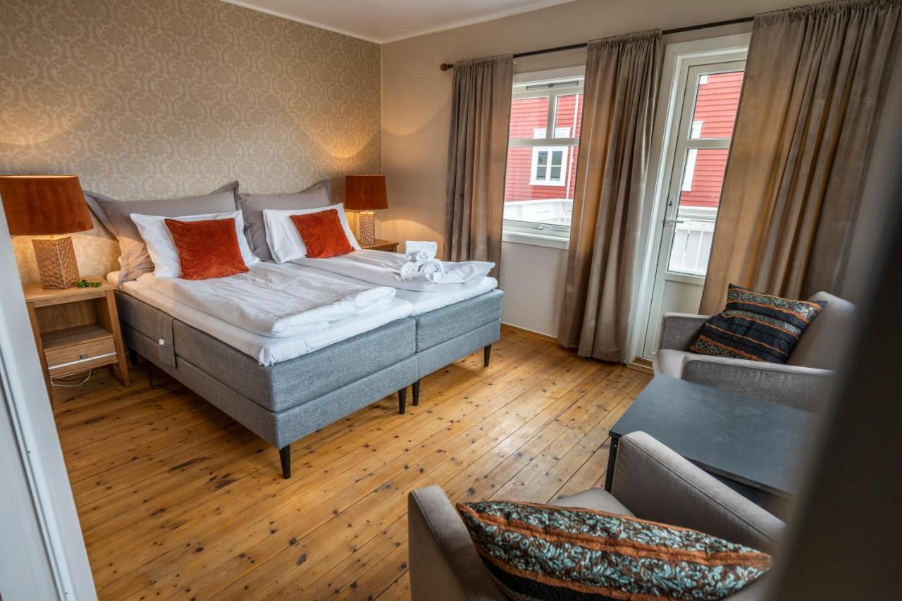 Dragsvik Fjordhotel (Adults Only) บาเลสตรันด์ ภายนอก รูปภาพ