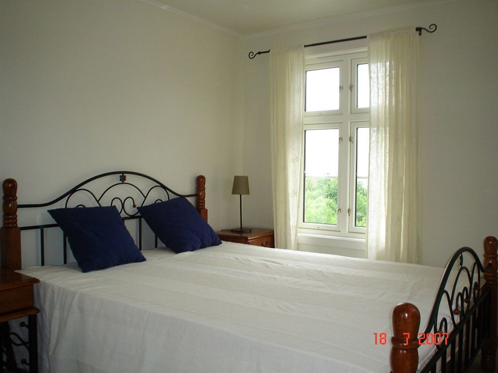 Dragsvik Fjordhotel (Adults Only) บาเลสตรันด์ ภายนอก รูปภาพ