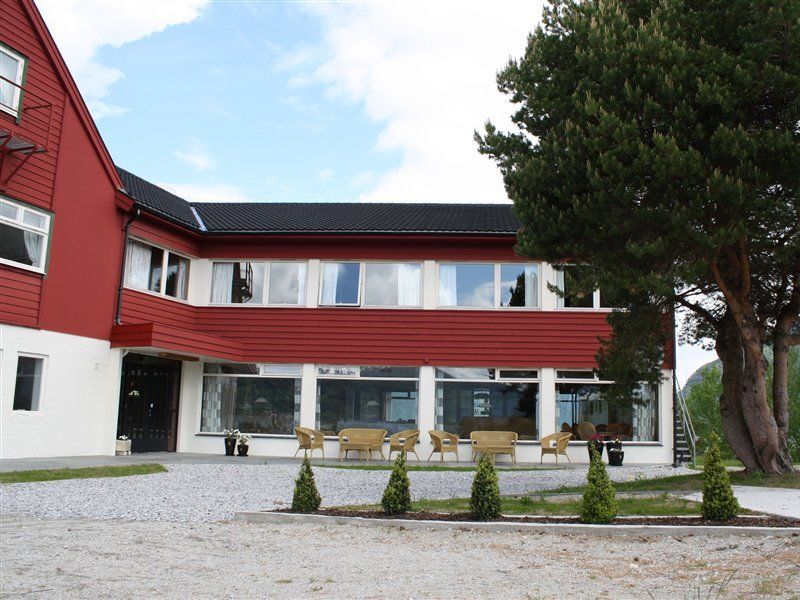 Dragsvik Fjordhotel (Adults Only) บาเลสตรันด์ ภายนอก รูปภาพ