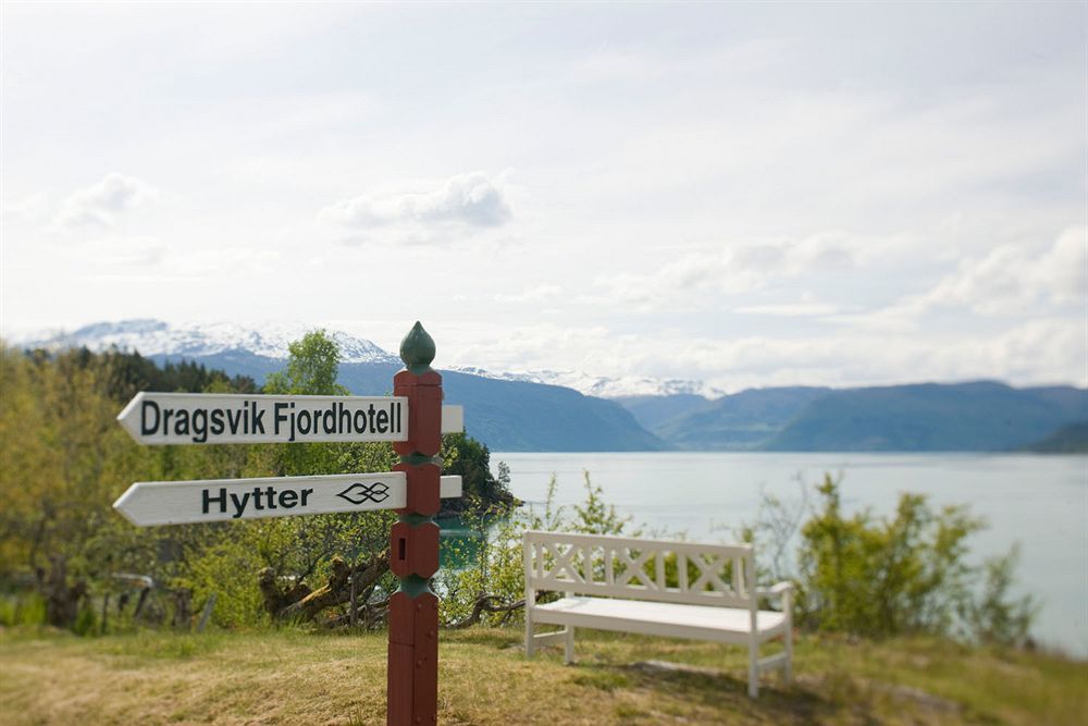 Dragsvik Fjordhotel (Adults Only) บาเลสตรันด์ ภายนอก รูปภาพ