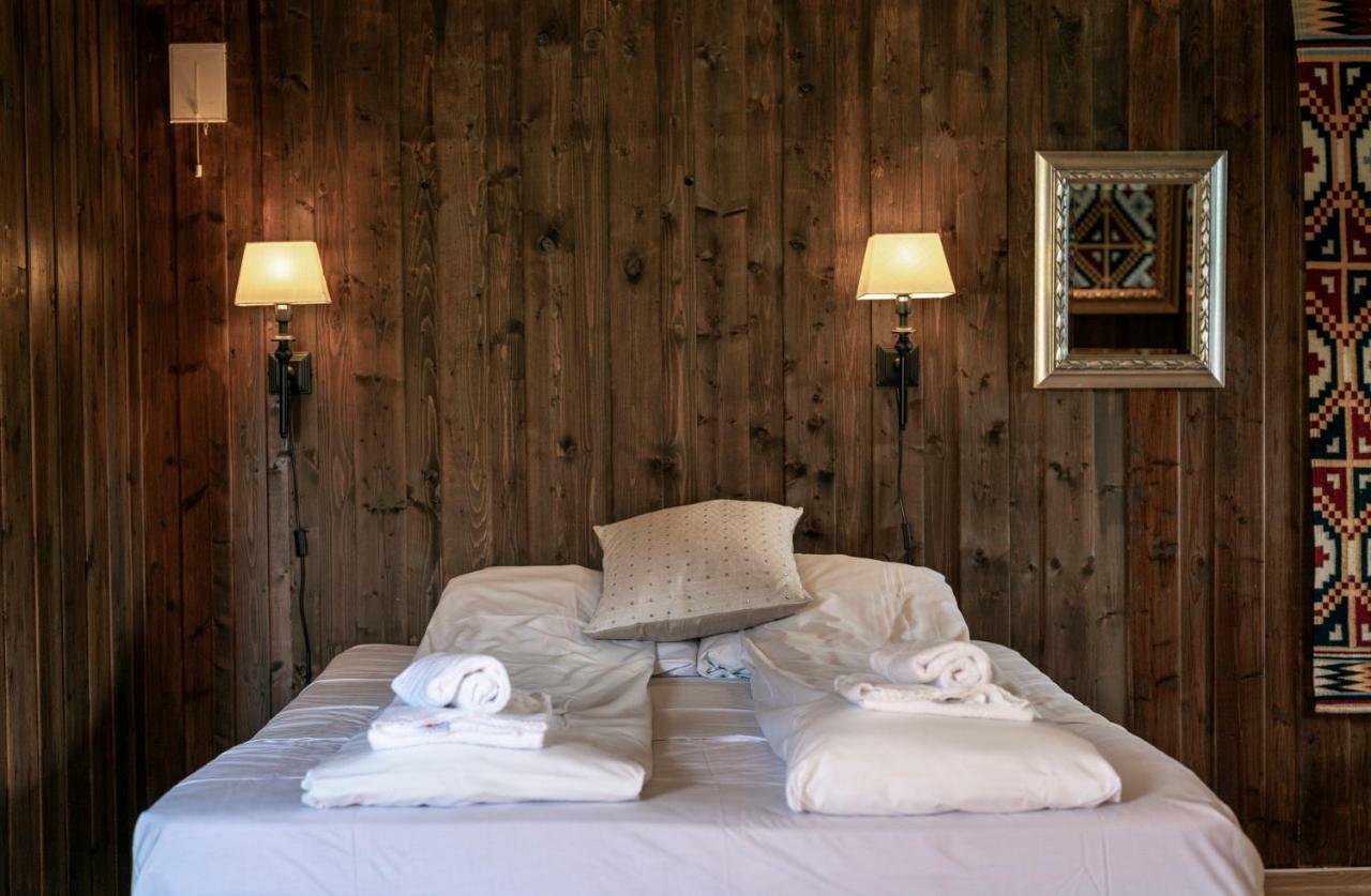 Dragsvik Fjordhotel (Adults Only) บาเลสตรันด์ ภายนอก รูปภาพ